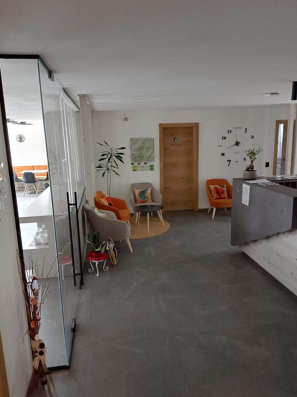 Interno camera / soggiorno